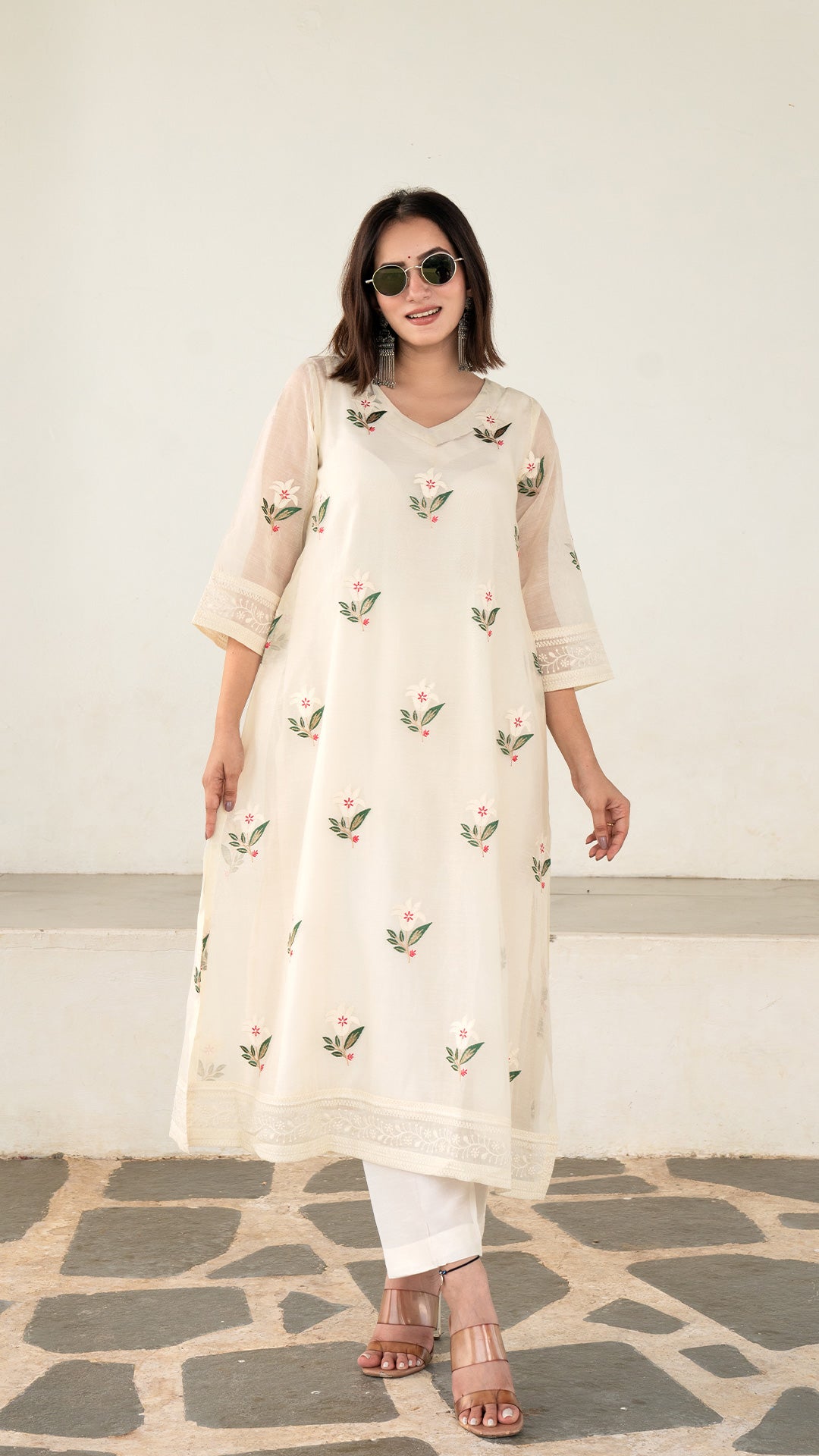 Kriya - Pristine White Embroidered Kurta Set In Chanderi Silk