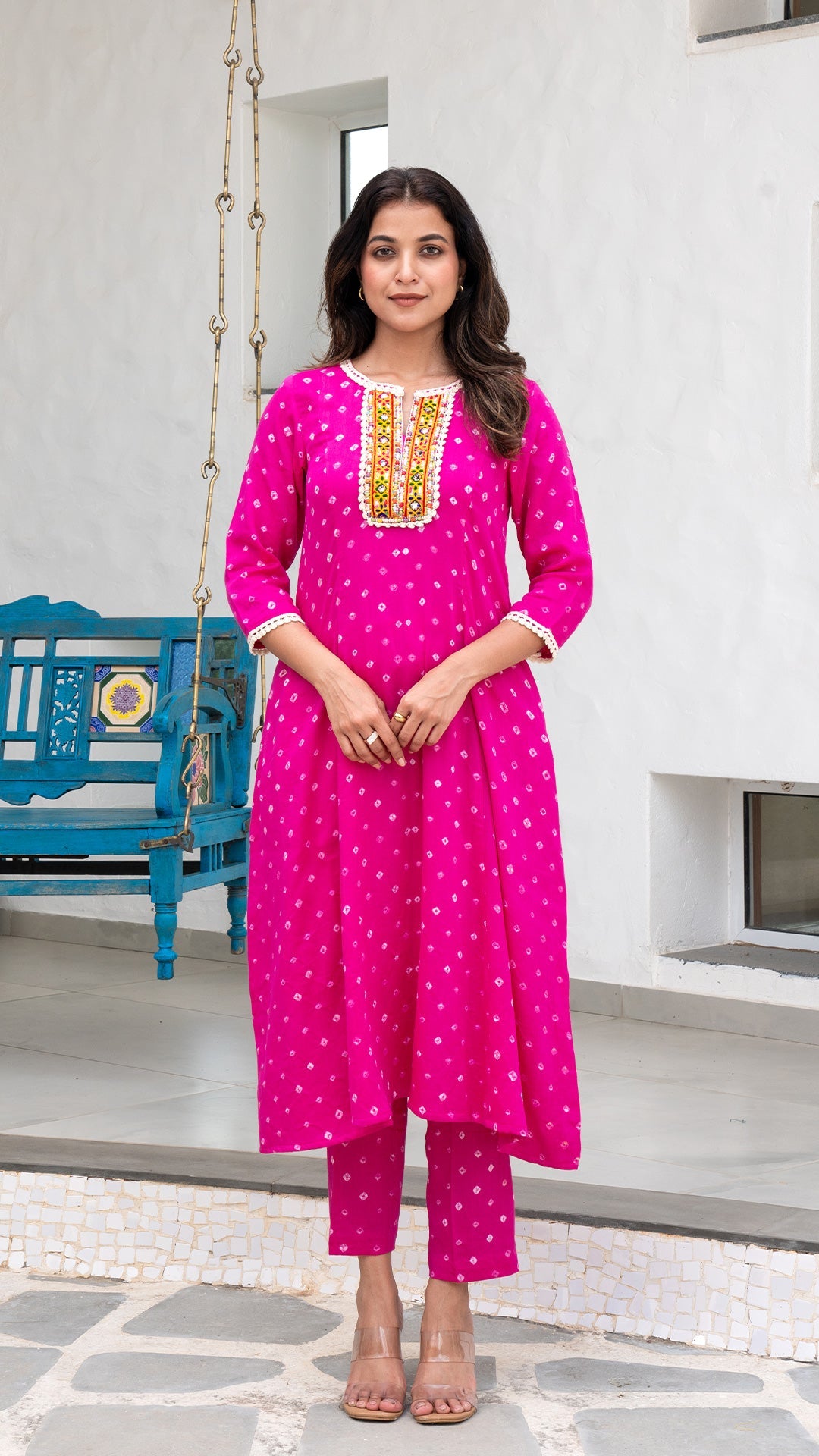 Pink Bandhani Cotton Kurta With Embroidered Patch