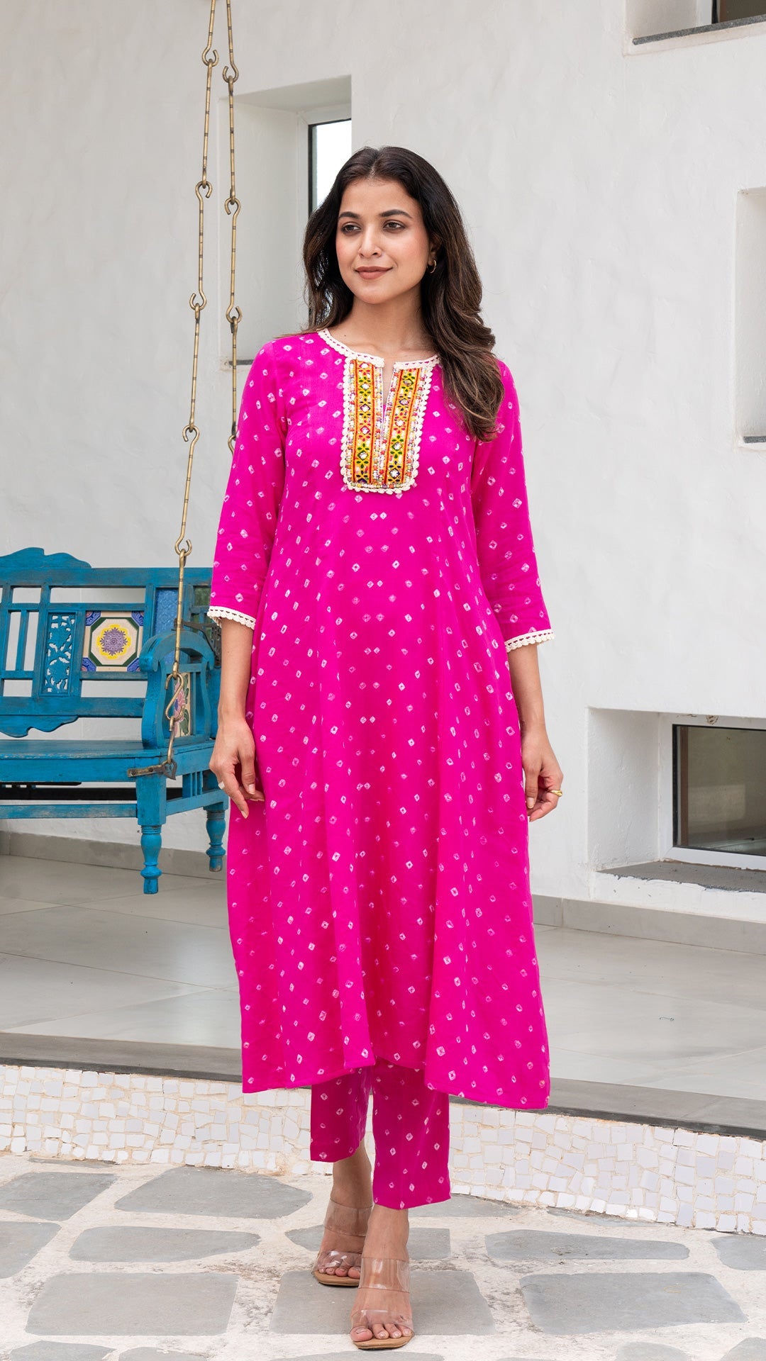 Pink Bandhani Cotton Kurta With Embroidered Patch