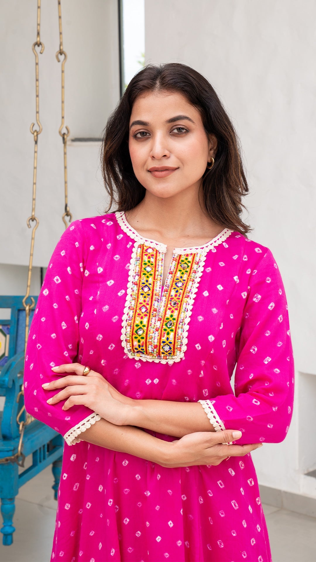 Pink Bandhani Cotton Kurta With Embroidered Patch