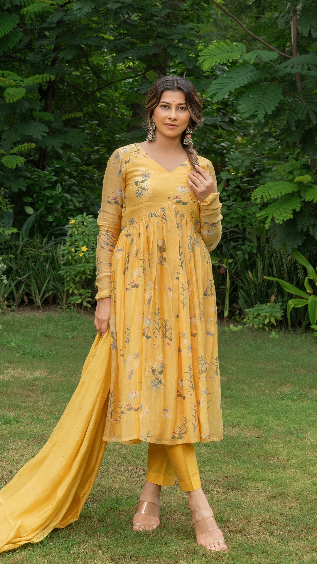 Aabha Floral Jaal Chanderi Kurta Set - Yellow