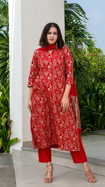 Peony Emboridered Chanderi Kurta Set - Red