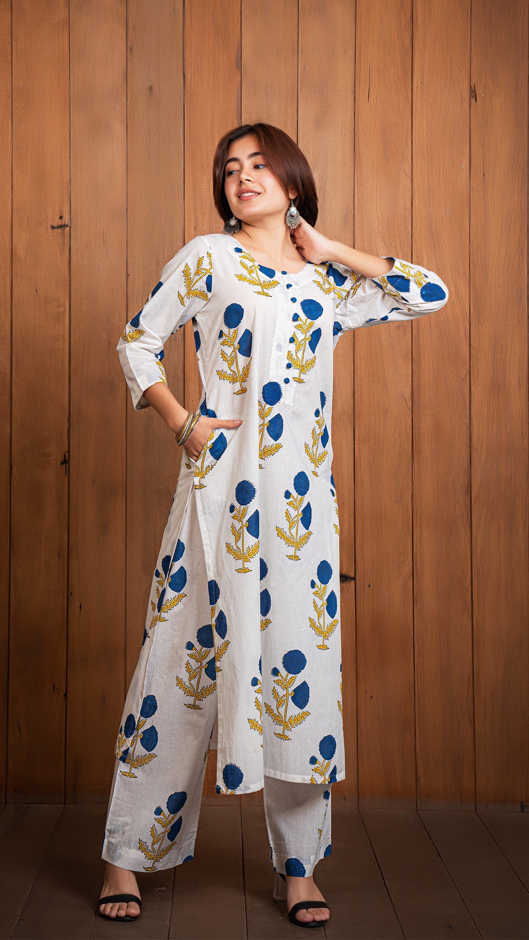 Ela Sanganeri Hand Block Cotton Kurta - White/Blue