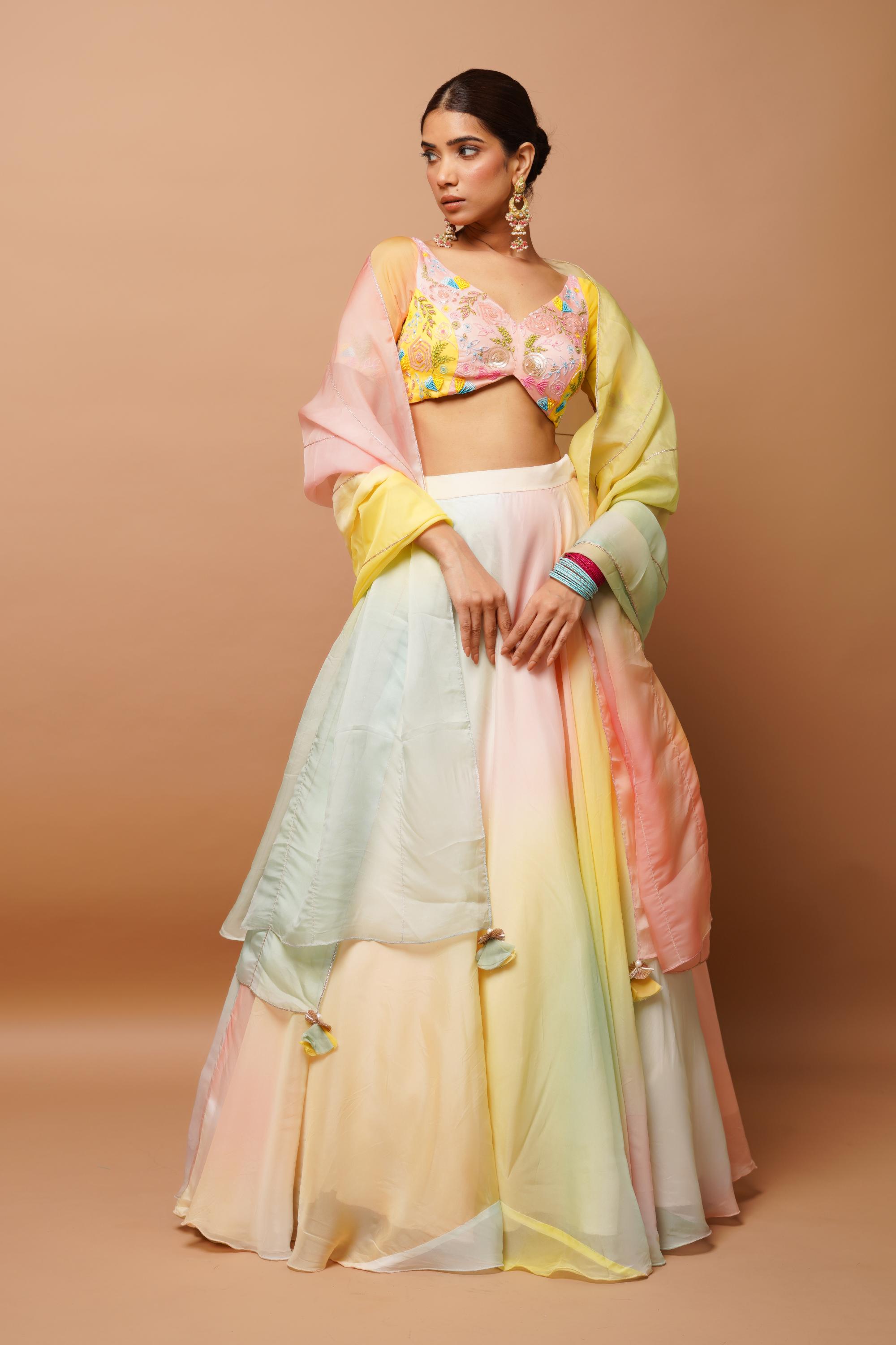 Paint Your Outfit By The Color Of New Happiness, B'coz Hand Painted Lehengas  And Sarees Are In Trend! | Weddingplz