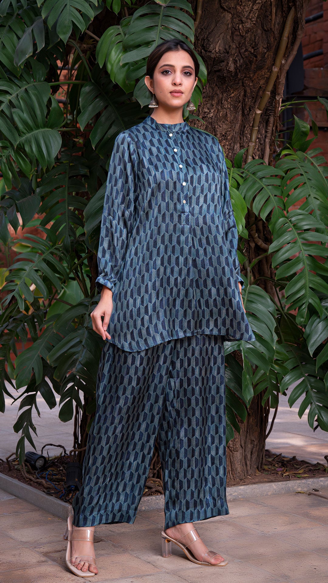 Emmi Geometric Print Silk Short Kurta + Pants - Indigo