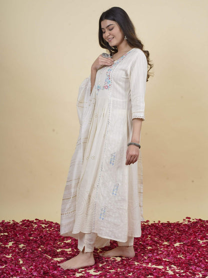 WHITE A-LINE COTTON SCHIFFALI KURTA SET DUPPATTA WITH INTRICATE EMBROIDERY