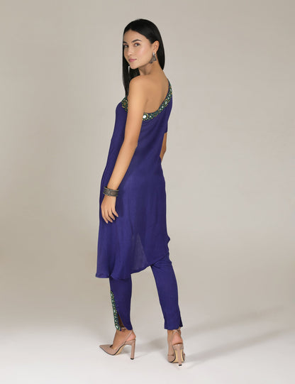 Purple Shisheh single shoulder Kurta with Narrow Pants